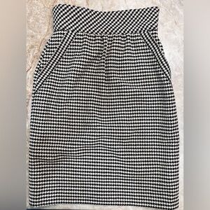 Vintage Escada Black Houndstooth Wool Pencil Skirt Size XS/0